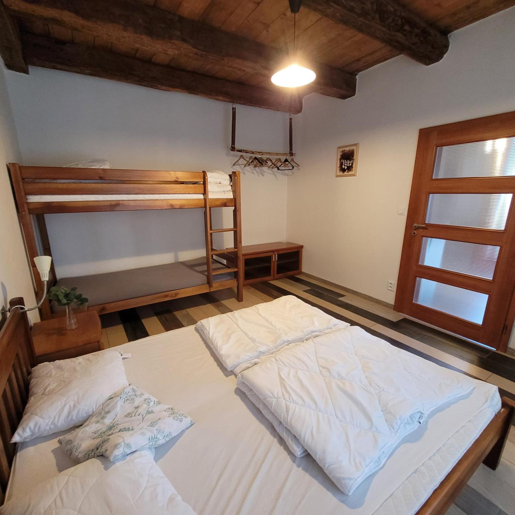 Chloumek Apartment Bela  ภายนอก รูปภาพ